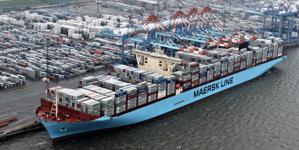 Tàu MAERSK DHAKA (2,806 teu) cập Cảng Cát Lái