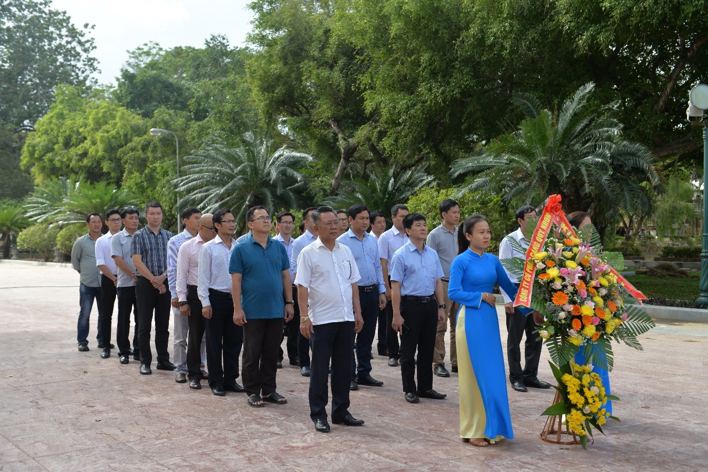 LÃNH ĐẠO CÔNG TY CỔ PHẦN CẢNG QUY NHƠN TỔ CHỨC LỄ DÂNG HƯƠNG ĐẦU NĂM MỚI 2020 TẠI BẢO TÀNG QUANG TRUNG