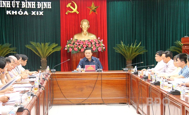 Phó bí thư thường trực tỉnh ủy làm việc với Đảng bộ công ty CP Cảng Quy Nhơn