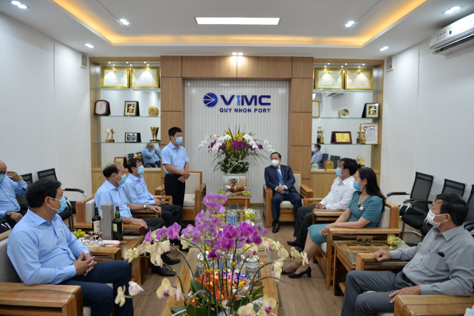 Chủ tịch tỉnh Bình Định đến thăm và chúc Tết Công ty CP Cảng Quy Nhơn