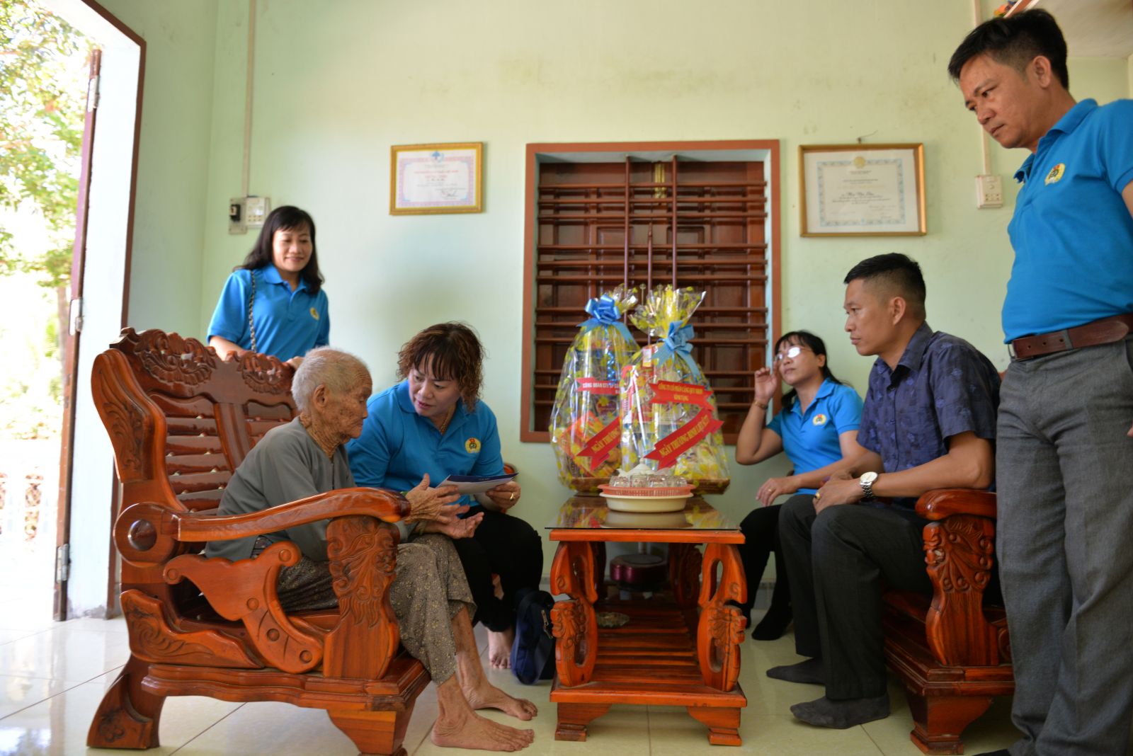 dsc_6800-2 Mẹ Mai Thị Lâu(SN 1920,Cát Minh- Phù Cát)